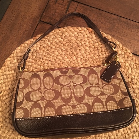 Coach purse - Picture 2 of 3